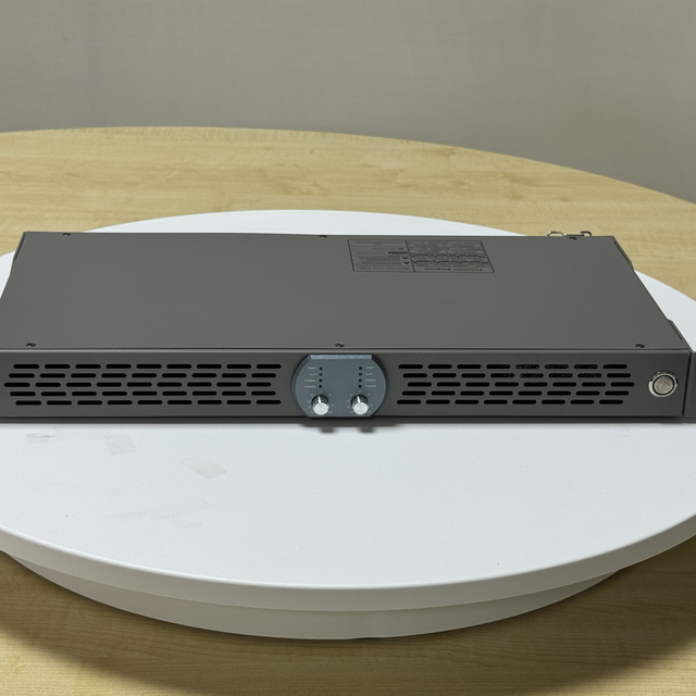OEM Professional 600W*2 Digital Power Amplifier for Stage Karaoke 2-Channel Active 4ohm/8ohm Metal for Concerts