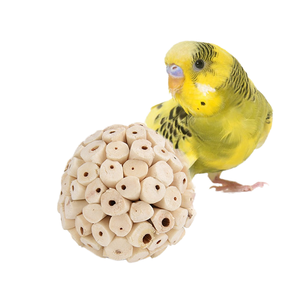 Juguete de masticación para pájaros Sola Atta Ball, juguete de entrenamiento y ejercicio para pájaros - Product Image 2
