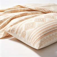 Lot de Stock – Parure de Lit en Microfibre de Polyester à Imprimés Aléatoires – Drap Housse, Housse de Couette et Taies d'Oreiller – Vente en Gros à Prix Réduit