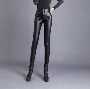 Pantaloni di <span class=keywords><strong>pelle</strong></span> per donna in primavera e autunno <span class=keywords><strong>leggings</strong></span> neri per capispalla nuovi pantaloni in PU a vita alta e peluche - Product Image 6