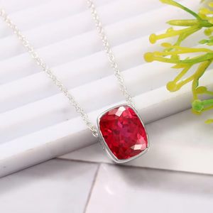 สร้อยคอเงินแท้ 925 สำหรับผู้หญิง งานแฮนด์เมด ชุบหลายชั้น ดีไซน์คลาสสิก ประดับจี้พลอยทับทิมโมซัมบิกทรงคุชชั่นคัท - Product Image 1