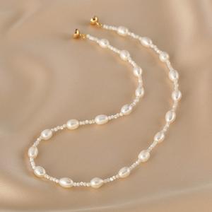 Collier en coquille de papillon blanc de luxe léger avec perle d'eau douce naturelle, pierre de fer absorbable, collier simple et original - Product Image 1