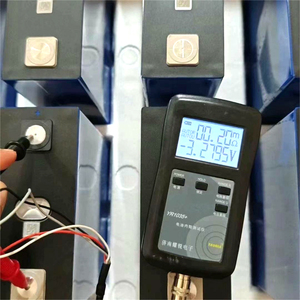 แบตเตอรี่ลิเธียมไอออนแบบแท่งปริซึม 3.2V 200Ah ขายส่ง - Product Image 6