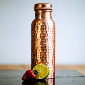 Bouteille d'eau de sport 100 % cuivre pur, écologique, avec couvercle, motif indien, pour voyage et sport, à boire directement, fabriquée en Inde - Product Image 1