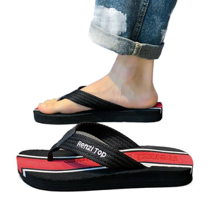 Tongs à rayures colorées pour hommes, sandales confortables antidérapantes pour un usage quotidien en été - Product Image 3