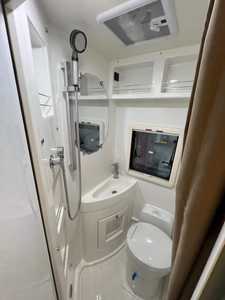 Inodoro Portátil AGE para Autocaravanas, Caravanas, Casas Rodantes y Uso Doméstico - Material PP Blanco, Entrada de Agua para Autocaravana - Product Image 5