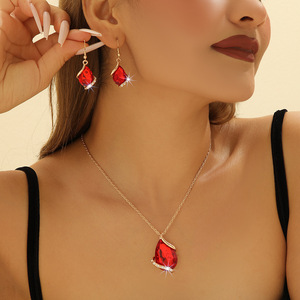 Nuevo Conjunto de Collar y Pendientes de Aleación de Zinc con Cristales de Diamante y Diseño Poligonal, con Gran Gota de Agua, para Mujer - Product Image 2