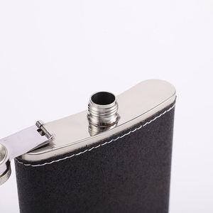 ขวดเหล็กสแตนเลส Xdh722 ปรับแต่งโลโก้ได้ ของขวัญส่งเสริมการขาย ขวดเหล้าวิสกี้ขนาด 6 ออนซ์ หุ้มหนัง PU พร้อมชุดกรวย - Product Image 5