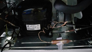 Congelador Horizontal Doble Eléctrico Smad con Puerta Corredera de Vidrio y Descongelación Manual para Uso Doméstico y Hotelero - Product Image 5