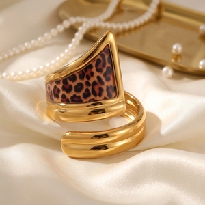 Novirassine 18K PVD <span class=keywords><strong>Gold</strong></span> Edelstahl Chunky Leopardenmuster Offene Ringe Y2K Ästhetik Tiermuster Verstellbarer Wickelring für Damen - Product Image 4