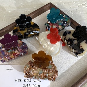 Nouvelles pinces à cheveux design fleur, pinces à cheveux populaires en acétate écologique pour femmes - Product Image 6