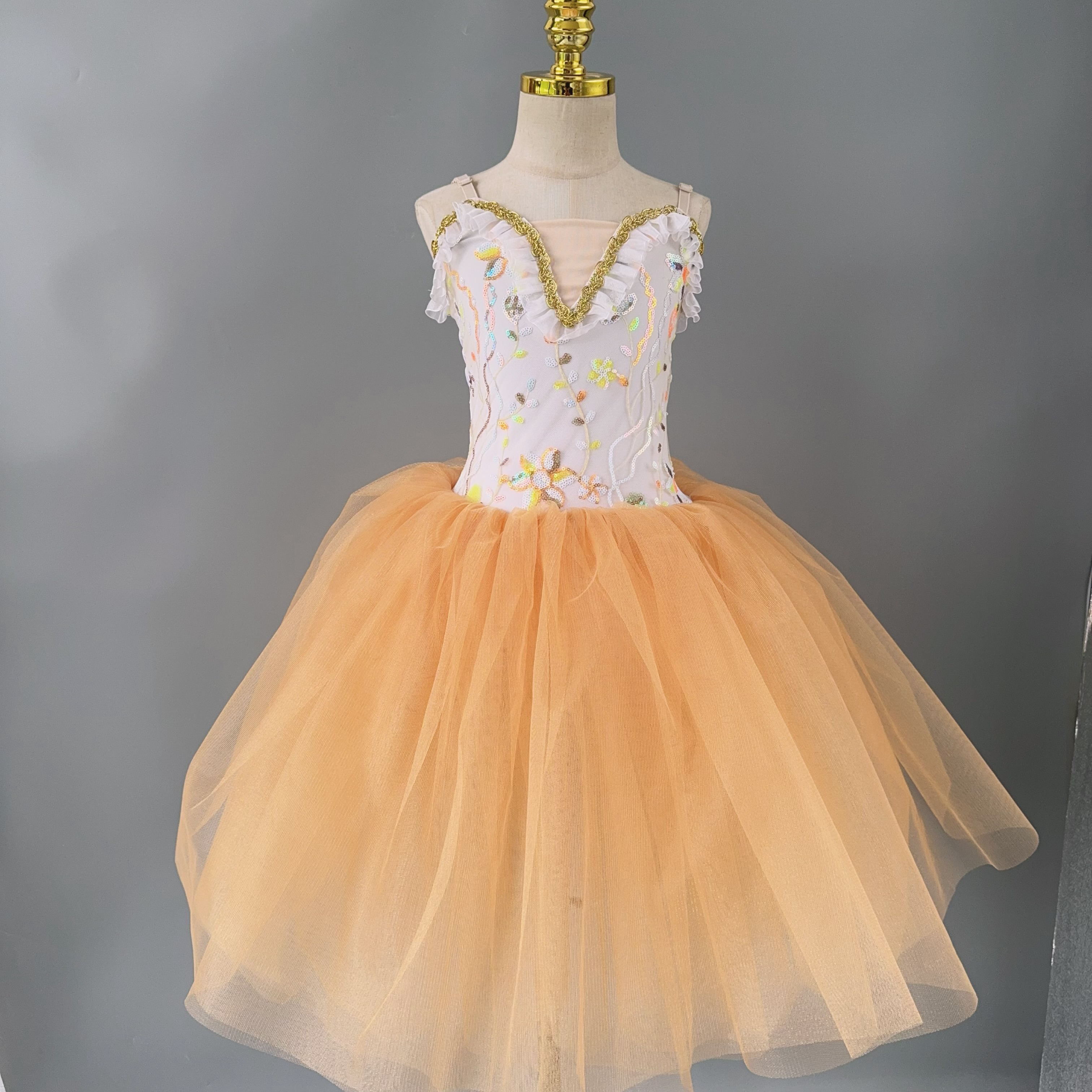 Amarillo jengibre, sol cálido.