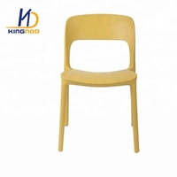Chaises en plastique empilables colorées en polypropylène pour restaurant, vente chaude en usine, à prix abordable