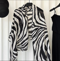 Écharpe longue respirante à imprimé camouflage de luxe léger pour femme, nouvelle collection automne, style européen et américain rétro, châle haut de gamme polyvalent