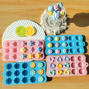 Stampo in Silicone 15 parti a forma di fiore Sakura ecologico e riutilizzabile per ricette di resina di ghiaccio per budino di gelatina di cioccolato - Product Image 2