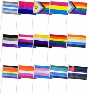 Bandera del Orgullo LGBT de Poliéster de una Sola Cara con Asta de Plástico Resistente a la Decoloración y al Desgarro - Product Image 1