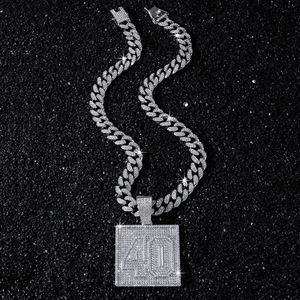 Collar con Colgante Cuadrado Chapado en Oro de Aleación Estilo Hiphop con Diseño Creativo Nuevo 2026, Número 40, Joyería de Moda para Hombre - Product Image 3