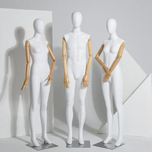 Collection de Mannequins de Famille en Fibre de Verre avec Bras en Bois pour Femme et Couple, Tenues Assorties, Nouvelle Collection - Product Image 5