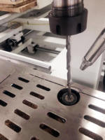 Machine de découpe de panneaux de bois verticaux CNC à portique automatique à grande vitesse Scie à ruban personnalisée avec moteur à noyau