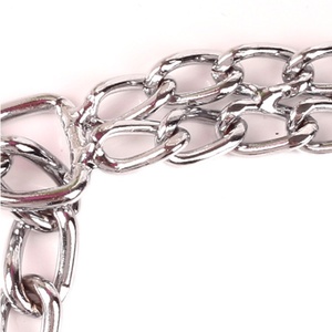 Collar de cadena metálica con eslabones grandes, ideal para mascotas y accesorios de moda. - Product Image 1