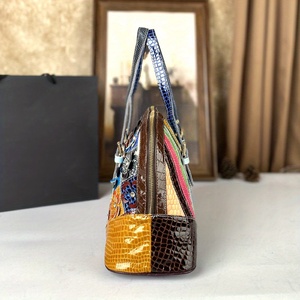 Bolso de Mano de Cuero Genuino con Parches Artesanales Exquisitos, Estilo Boho <span class=keywords><strong>Chic</strong></span> de Lujo, Gran Capacidad, Bolso de Hombro Vintage para Mujer - Product Image 5