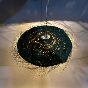 Lampe suspendue artisanale en bambou classique, tissée à la main, origine MA, pour la décoration de restaurant, hôtel, maison, bureau - Product Image 3