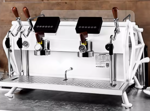 Máquina de espresso comercial de doble cabezal y de un solo cabezal, estilo motocicleta, con calderas dobles para espumar leche. - Product Image 5