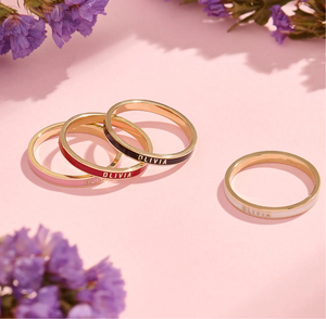 Moda mujer último diseño de moda Acero inoxidable blanco negro Rosa Pave esmalte bufanda incrustaciones nombre personalizado anillos de dedo joyería - Product Image 4