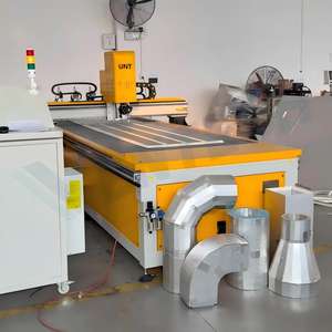 Mesin pemotong CNC insulasi saluran pra-insulasi mesin pembuat pembuatan kain untuk mesin Ductwork fenolik PU pemotong otomatis - Product Image 4