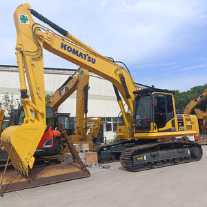 เครื่องยนต์รถขุดไฮดรอลิกแบบตีนตะขาบ Komatsu PC220-8 pc300 pc200 pc400 มือสอง น้ำหนักใช้งาน 22000 กก. พร้อมเกียร์และปั๊ม มีสินค้าในสต็อก - Product Image 5