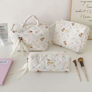 Stylish Spacious Large Travel Makeup Cosmetic Toiletry Bag 3Pcs Checkered Large Quilted Makeup Bag <b>Set</b> for Women and Girls - Product Image 1