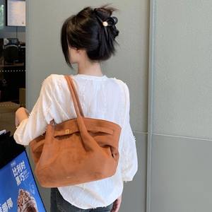 Borsa Premium <span class=keywords><strong>da</strong></span> Pendolare Chic in Camoscio Stile Dumpling 2025 Versatile Borsa a Tracolla e a Mano per Donna - Product Image 3