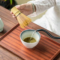 Kit de kit de matcha en bambou fait à la main accessoires de thé louche à thé en bambou fouet Matcha Chasen avec support en céramique