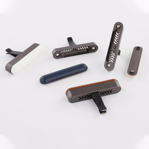 OEM Gift in pelle lunga striscia auto aromaterapia nero Pu presa d'aria <span class=keywords><strong>uomo</strong></span> Business Multi-colore porta <span class=keywords><strong>profumo</strong></span> donna - Product Image 6