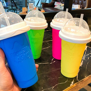 Thân Thiện Với Môi Nhanh Chóng Đóng Băng Bằng Cháo <span class=keywords><strong>Maker</strong></span> Cup Xách Tay Ma Thuật Đông Lạnh Uống Cup Cho Smoothies Lắc Với Bóp Đóng Băng Công Nghệ - Product Image 3