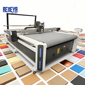 เครื่องตัดแผ่นพีวีซีอัตโนมัติ CNC สำหรับกระดาษแข็งสีขาวและแผ่นไม้อัดแบบแบน - Product Image 3