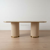 Table à manger de style nordique moderne, de qualité supérieure, avec plateau en pierre de travertin, pieds en bois de frêne et acier inoxydable brossé doré