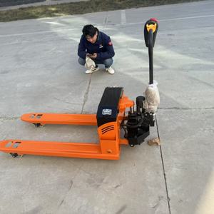 Para industrias minoristas y restaurantes Longitud de horquilla personalizable Carretilla elevadora eléctrica de <span class=keywords><strong>2</strong></span> toneladas - Product Image 6