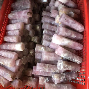 Nuovo prodotto torre di quarzo naturale pietre semi preziose spirituale <span class=keywords><strong>rosa</strong></span> fiori di ciliegio torre di cristallo <span class=keywords><strong>rosa</strong></span> per la meditazione - Product Image 6