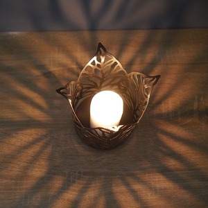 Portacandele Decorativo Vintage in Ferro con Foglia d'Oro per Matrimoni, Eventi e Esposizioni, Decorazioni Natalizie e per il Ramadan - Product Image 4