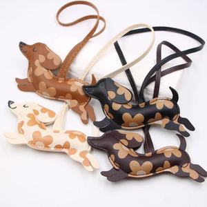 Ciondolo per Borsa <span class=keywords><strong>a</strong></span> Forma di Cane Bassotto in PU con Stampa Fronte-Retro, Charm per Auto, Portachiavi, Accessorio per Abbigliamento - Product Image 1