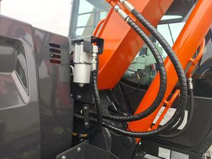 Hitachi 75-6A Crawler Excavator Orange Hydraulic Digger With Digging Bucket For <b>Construction</b> And Earthmoving - Product Image 4