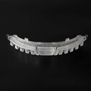 Molde de inyección de cavidad única para piezas de casco de motocicleta, alerón trasero, productos de moldeo personalizados - Product Image 2