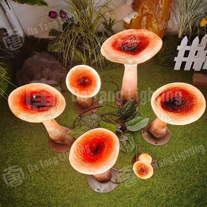 Luces LED decorativas con forma de mini trompeta de hongo para jardín exterior y caminos paisajísticos - Product Image 3