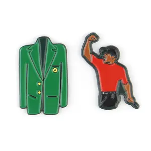 빨간 그림 골프 전문 타이거 우즈 마커와 녹색 재킷과 녹색 볼 마커 모자 클립과 금속 모자 클립