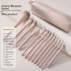 Ensemble de 13 pinceaux de maquillage personnalisés, manche en bois, cruelty-free, pour fond de teint, fard à paupières, pinceau crème, logo personnalisé - Product Image 1