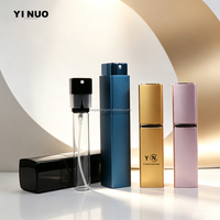 Flacon pulvérisateur métallique carré de 8 ml, 10 ml, 15 ml, 20 ml, à mécanisme rotatif, en aluminium, portable et rechargeable, pour essences, parfums et toniques