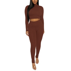 Automne hiver 2 pièces mode moulante à manches longues haut court tenues vêtements de <span class=keywords><strong>sport</strong></span> pantalons et haut décontracté <span class=keywords><strong>sport</strong></span> femmes ensembles - Product Image 1