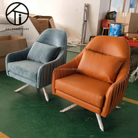 Luxuriöser, hochwertiger, komfortabler, maßgefertigter, moderner nordischer Relaxsessel, Einzelner High-End Blauer Samt-Wohnzimmersessel