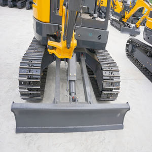 Mini-excavatrice sur chenilles d'occasion haute puissance UCM 1,5 tonne MC26SR, d'origine chinoise, pour les petits travaux de construction agricole - Product Image 5